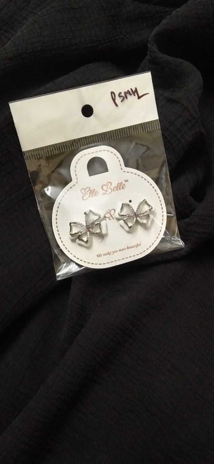 Korean Earrings: The Ultimate Accessory