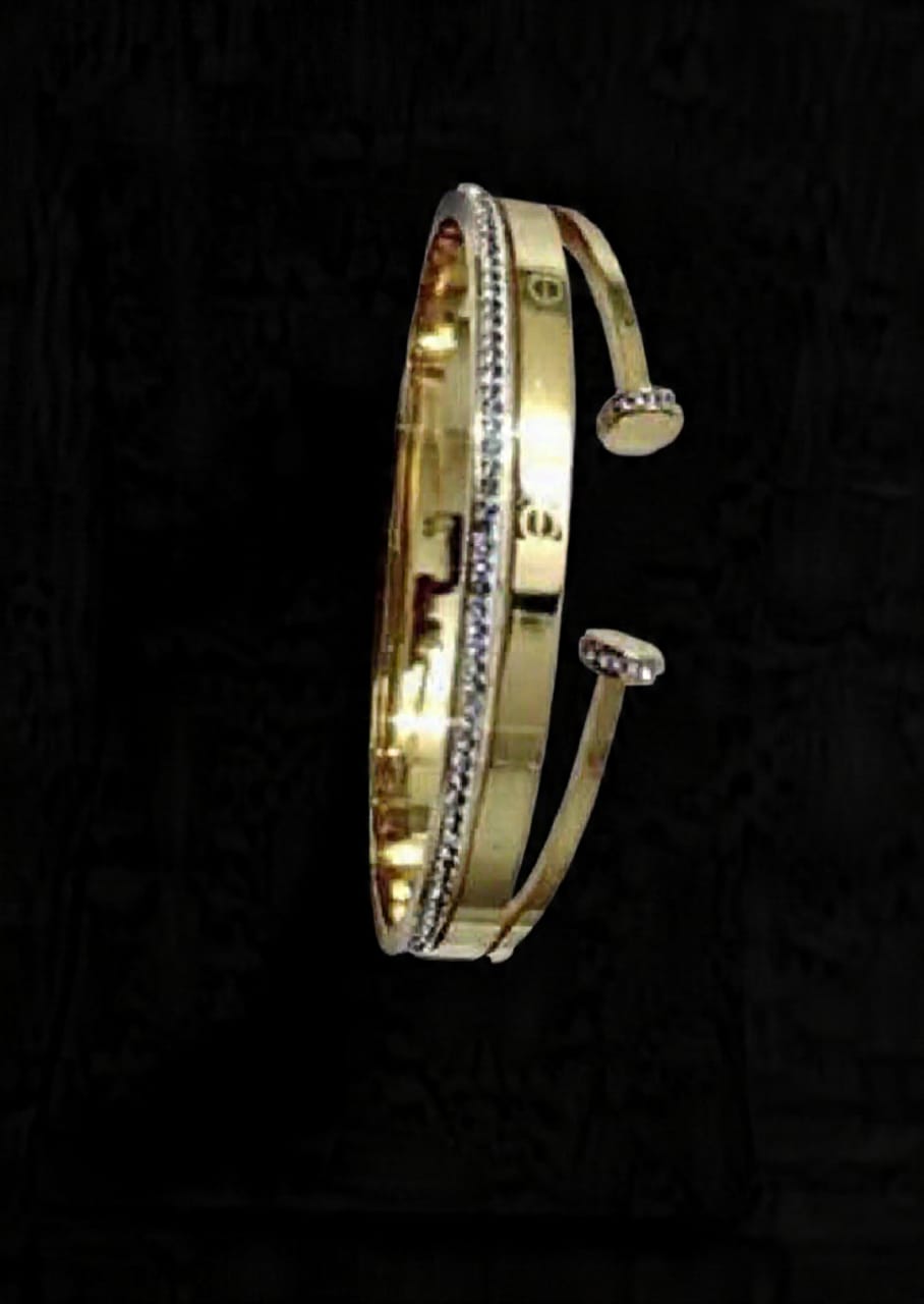 Elegant Gold Anti-Tarnish Bangle with Diamond Accents