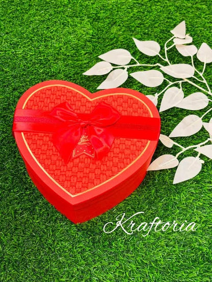 The "Eternal Love" Heart Hamper Box